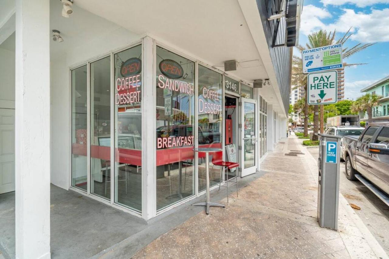 The Purple Pelican Beachfront With Ocean Balcony Unit 2 Fort Lauderdale Exteriör bild